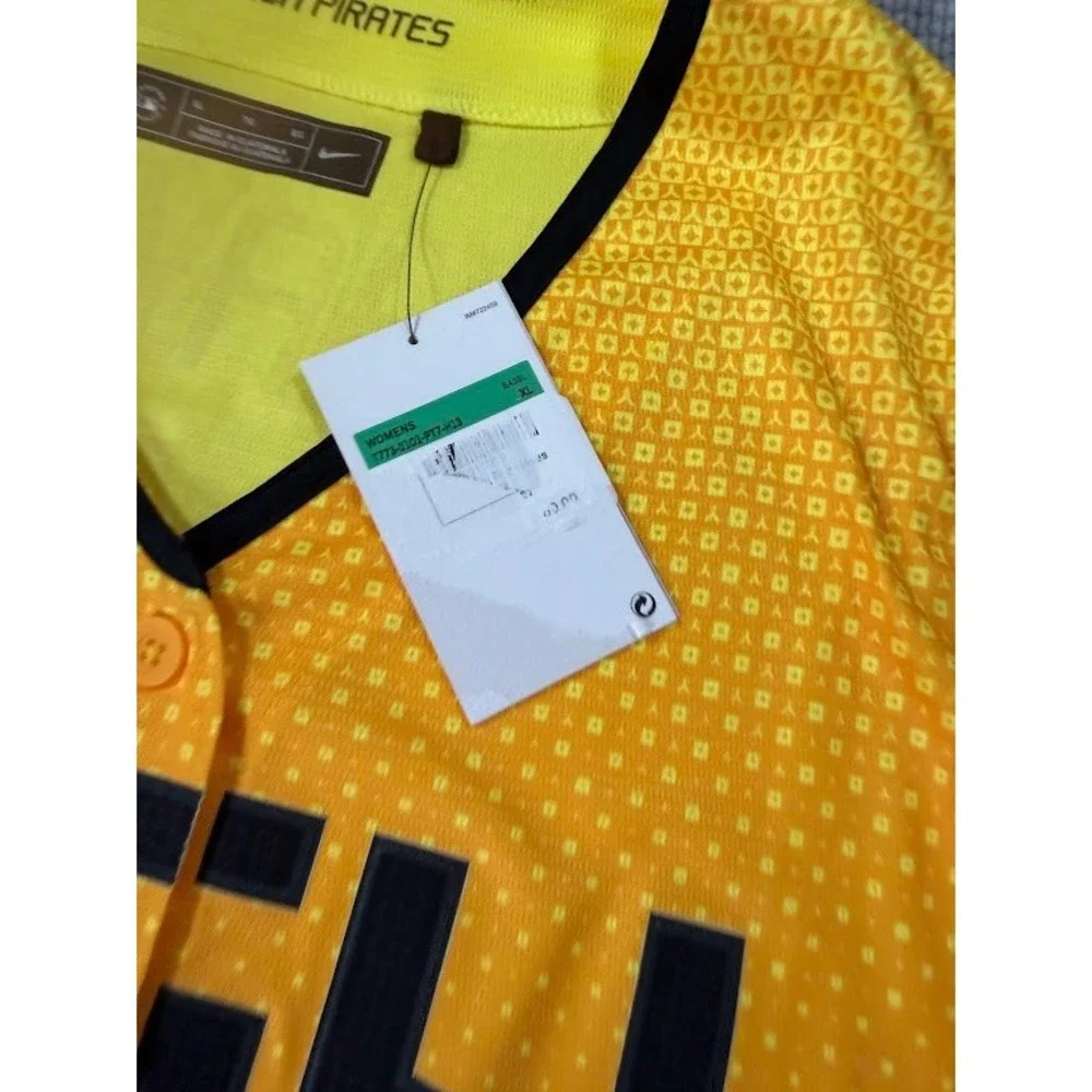 Nike Pittsburgh Pirates City Connect Jersey Womens XL‎ Gold Black Hayes #13